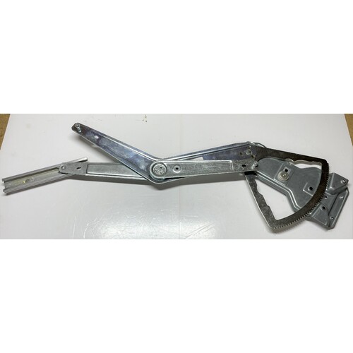 Holden TS Astra Convertable Right Front Window Regulator 2002 - 2006 GMH