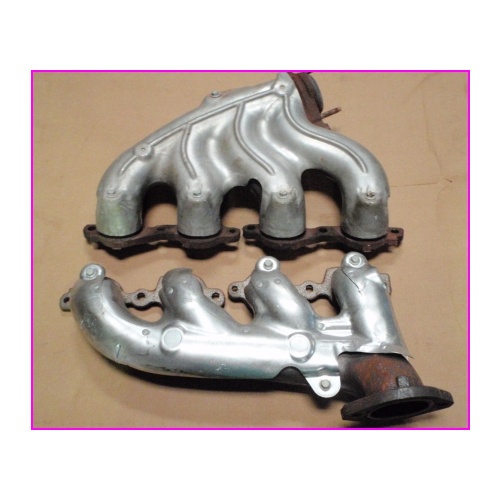 VE V8 Exhaust Manifold (Pair) (2) - Holden